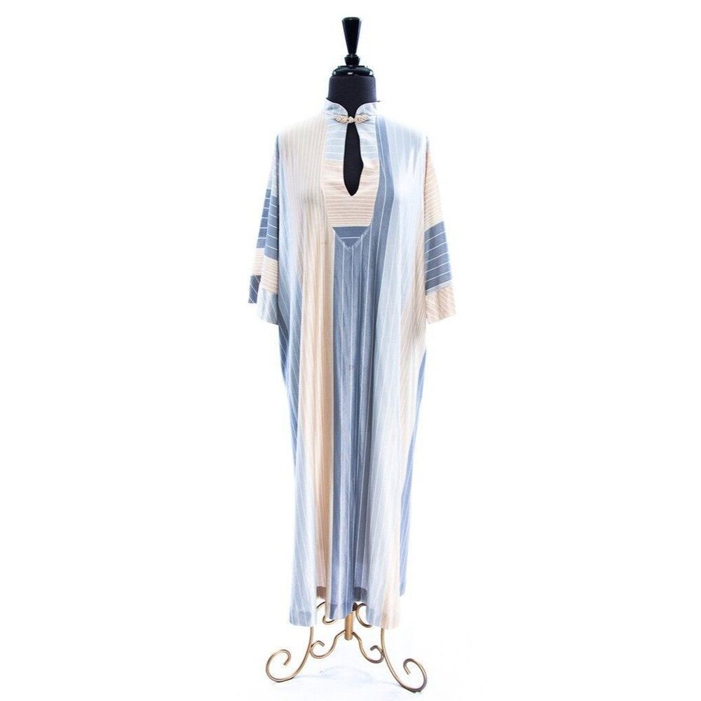 Dutchess Individually Yours Kaftan Maxi Dress Design Vintage 1970s Gown Flowing